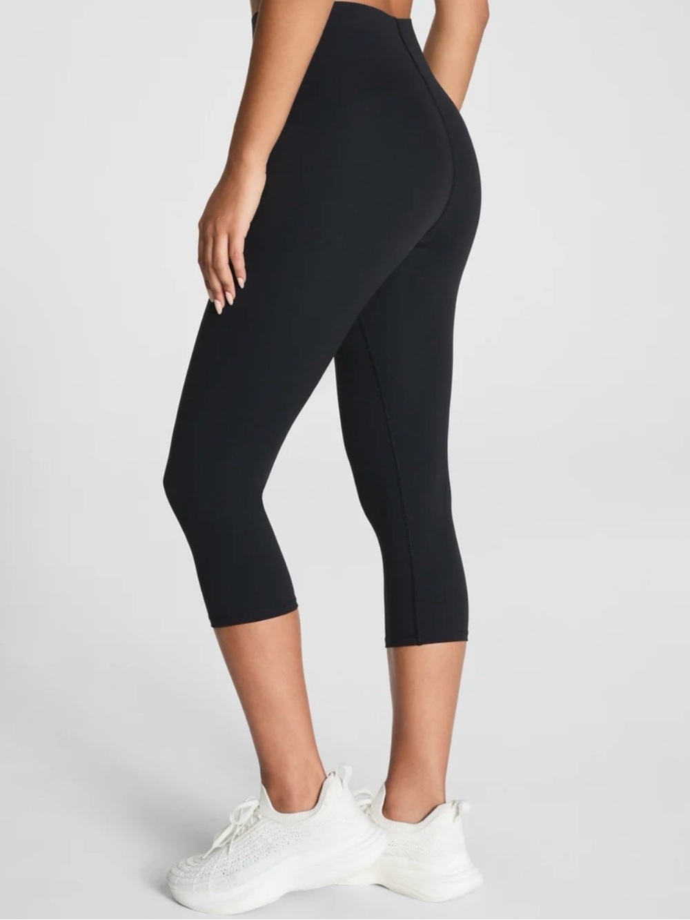 Spanx Active Cropped Black Stretch Leggings